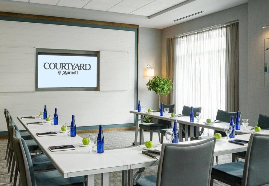 Hotel Courtyard By Marriott Burlington Exterior foto